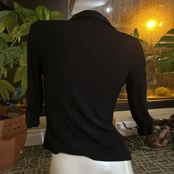 NWT Guess black silver button/snap up v neck collar 3/4 sleeve Medium RIBBED - Picture 10 of 14